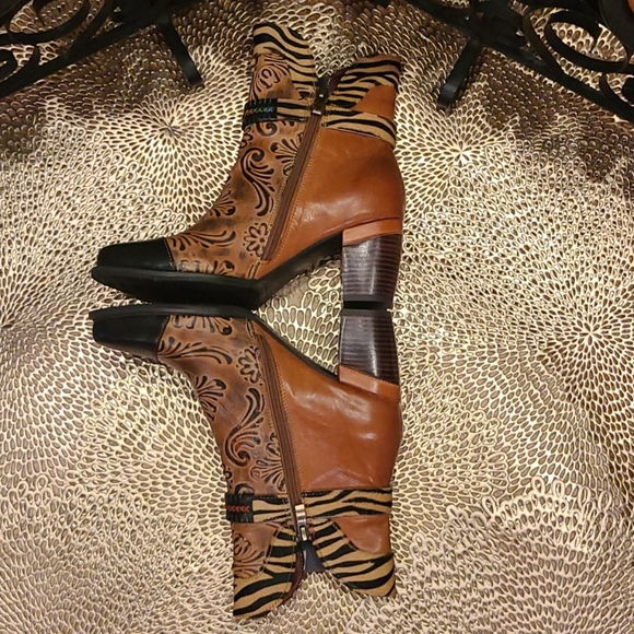Trubelle Boho Handcrafted Leather & Tiger Print Booties Size 10 - Picture 4 of 16